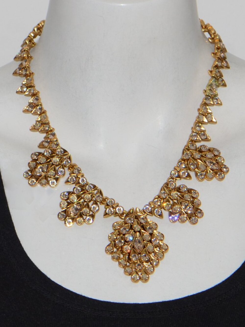 Oscar de la Renta Teardrop Framed Crystal Statement Necklace